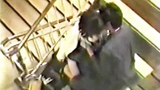 金髪の女の子のビーチに面 女の子 むけ エロ 動画