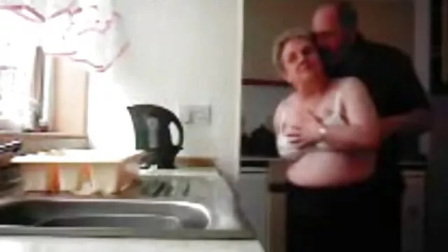 二Mervイスラム、注入する前にはげに自由の額 無料 エロ 動画 女の子 用