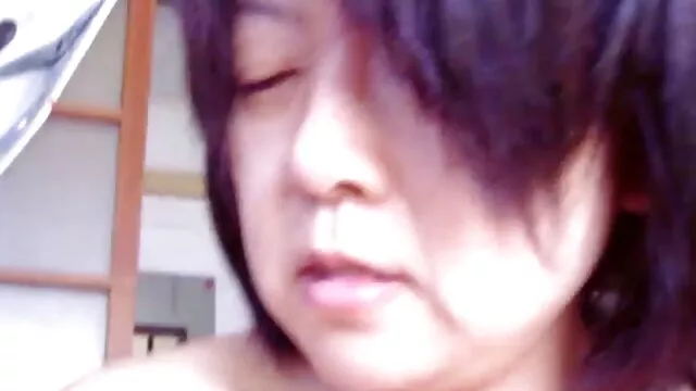 セレナカストロと彼はトイレやシャワー 女の子 向け エロ 動画